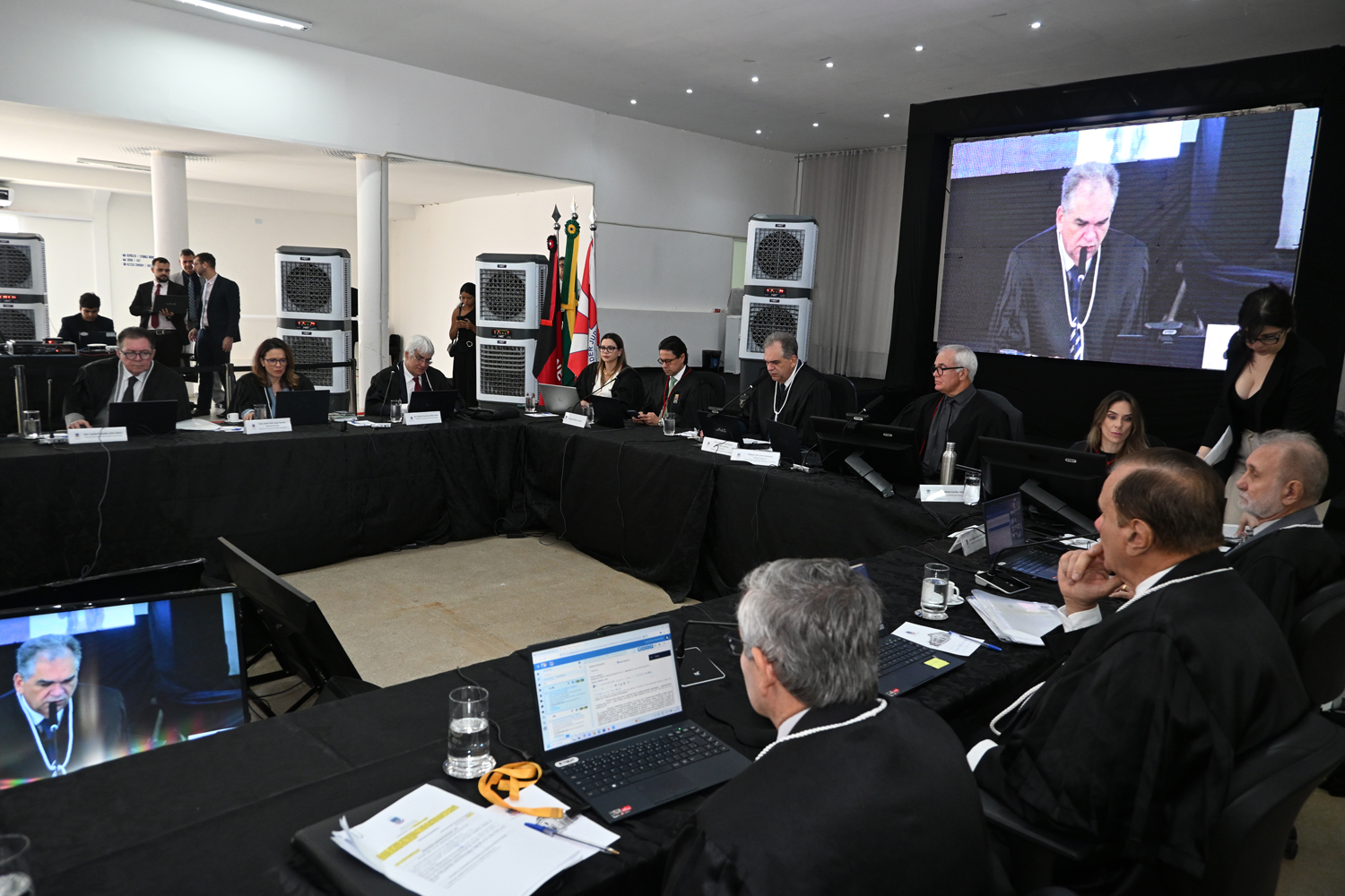 fOTO DOS DESEMBARGADORES NO PLENO ITINERANTE DO TJPB PELA PRIMEIRA VEZ A MONTEIRO