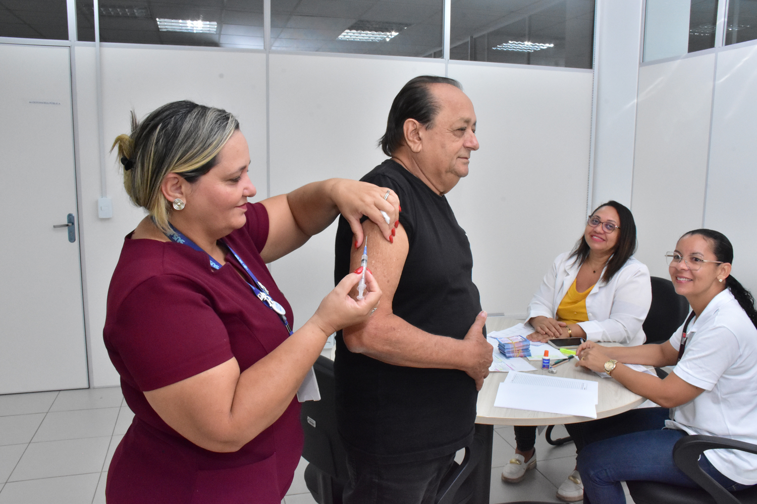 Vacina_GRIPE_Forum_Mangabeira_17_06_2026_(3)
